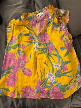Current Air Yellow Floral Ruffle Sleeve V-Neck Blouse